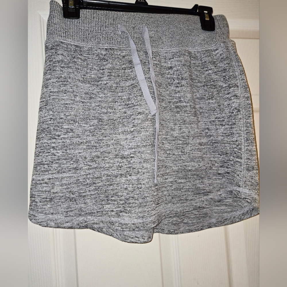 Gray Xersion athletic skirt Sz Small